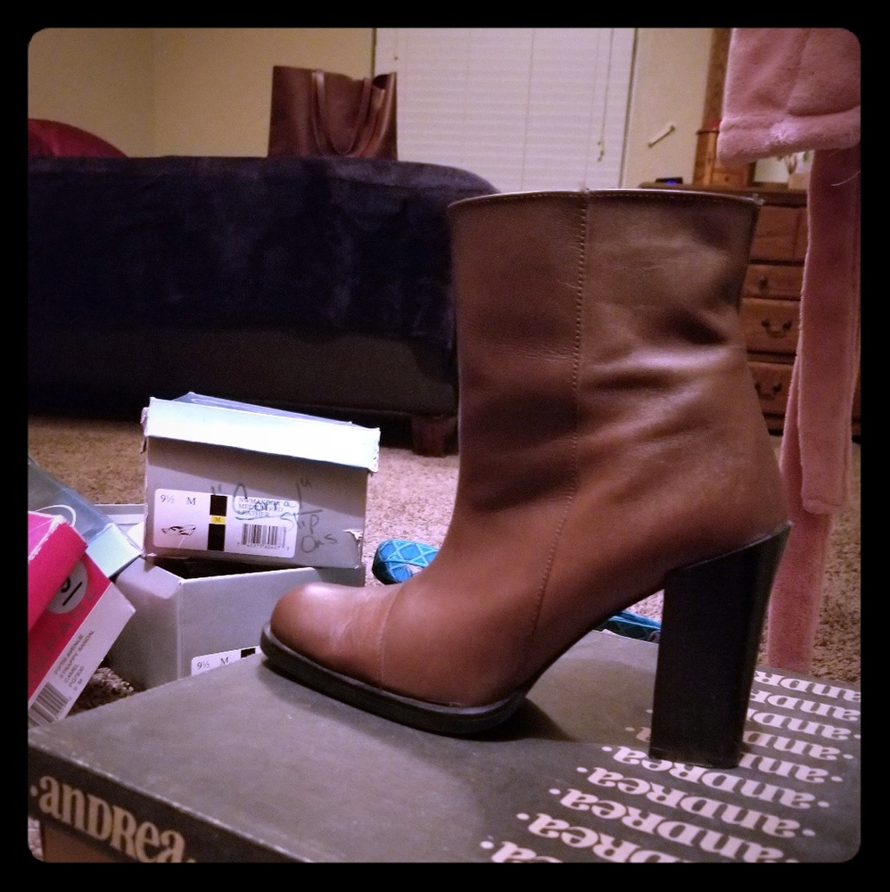 Andreea ankle boots